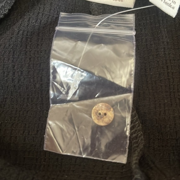 Cato black high-low skirt with elastic waistband. Size 14/16 - Picture 9 of 11